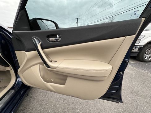 Used 2012 Nissan Maxima 3.5 SV image 14