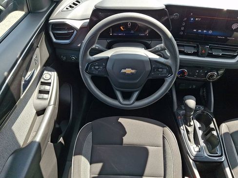 Certified 2024 Chevrolet TrailBlazer LT AWD/4WD image 11