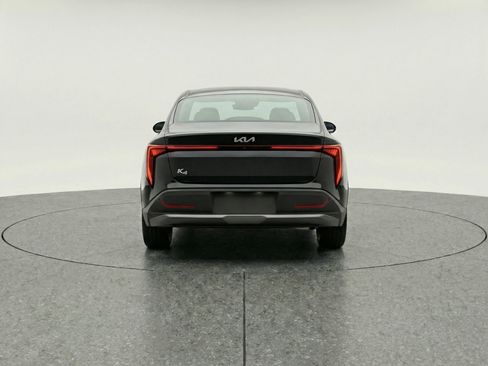 Used 2025 Kia K4 LXS image 7