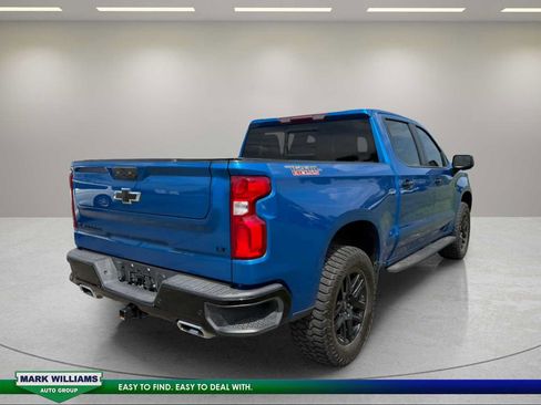 Used 2022 Chevrolet Silverado 1500 LT Trail Boss w/ LT Trail Boss Premium Package AWD/4WD image 3