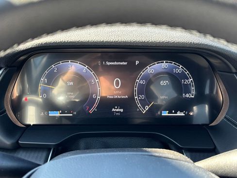 New 2025 Jeep Grand Cherokee Laredo X w/ Luxury Tech Group I image 24