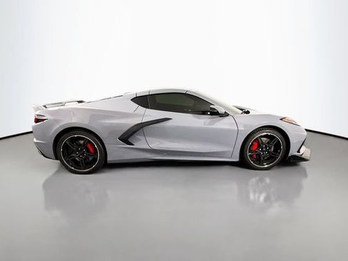 Used 2024 Chevrolet Corvette Stingray Preferred Cpe w/ Z51 Performance Package RWD image 8