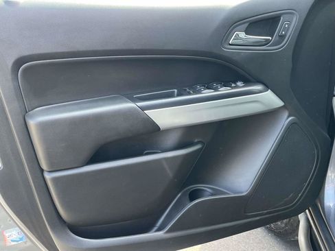 Used 2020 Chevrolet Colorado ZR2 w/ Colorado ZR2 Bison Edition image 14