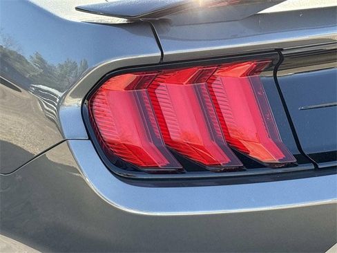 Certified 2021 Ford Mustang Shelby GT500 w/ Technology Package image 12