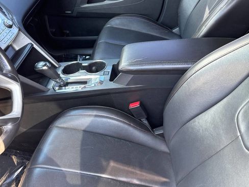 Used 2017 Chevrolet Equinox LT w/ Midnight Edition image 7