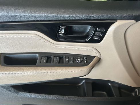 Used 2019 Honda Odyssey Elite image 12