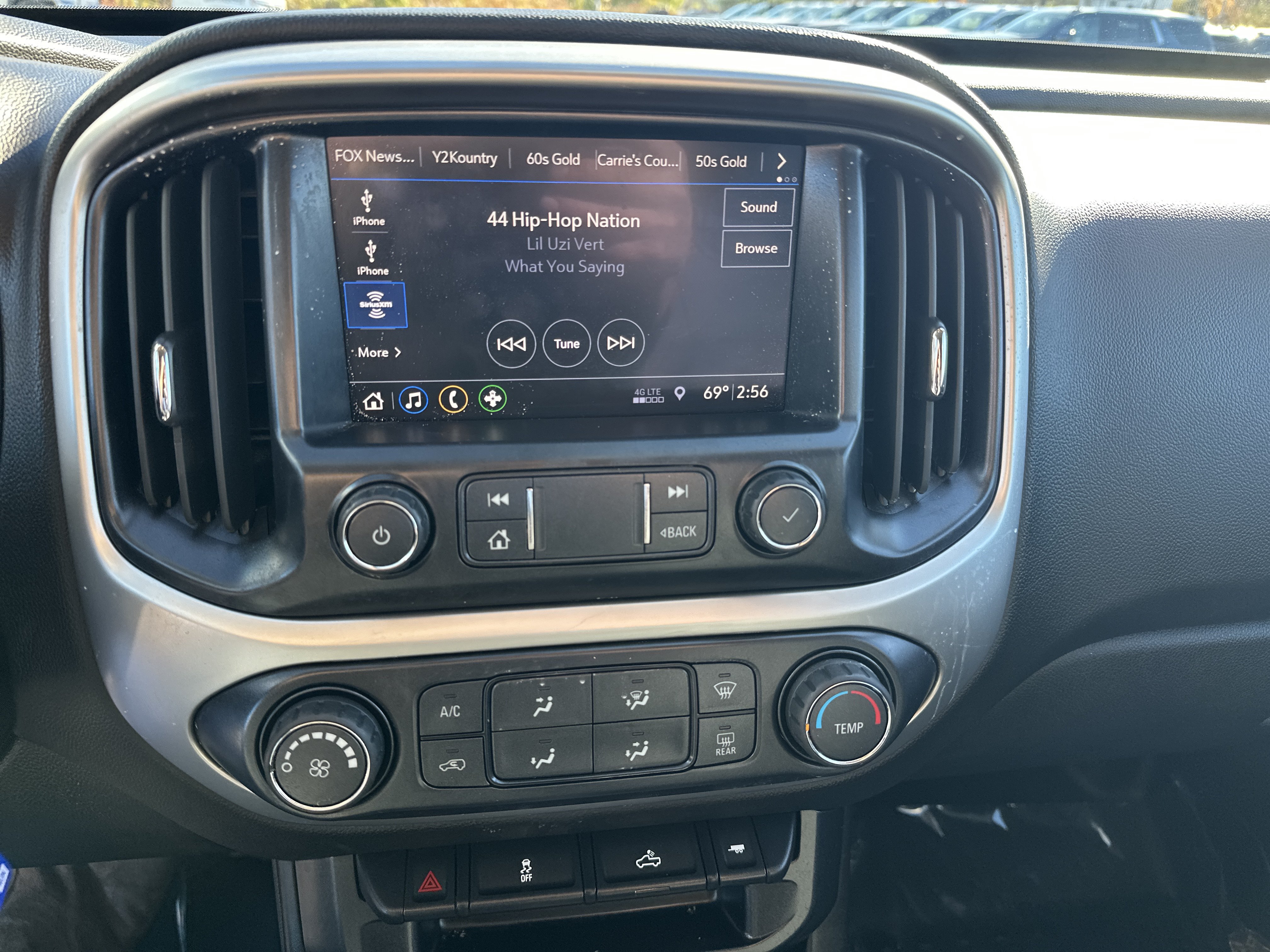 Certified 2019 Chevrolet Colorado LT w/ LT Convenience Package AWD/4WD image 12