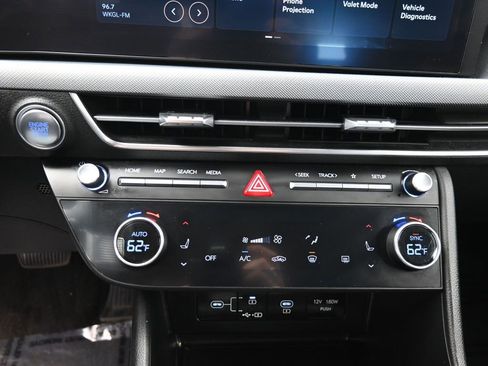 Used 2024 Hyundai Sonata SEL image 15