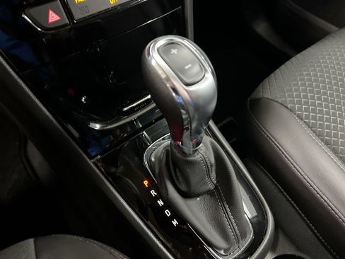 Used 2022 Buick Encore Preferred w/ Safety Package FWD image 17