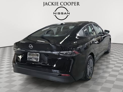 New 2026 Nissan Sentra SV w/ Floor Mat Package FWD image 5