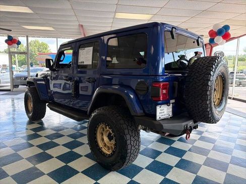 Used 2018 Jeep Wrangler Unlimited Sahara w/ Dual Top Group AWD/4WD image 5