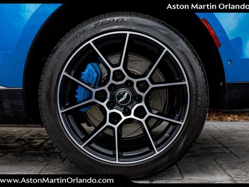 Used 2021 Aston Martin DBX image 37