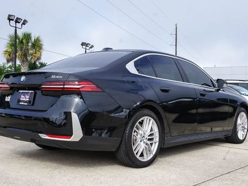 Used 2024 BMW 530i w/ Premium Package RWD image 3
