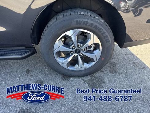 New 2027 Ford Expedition Active RWD image 17