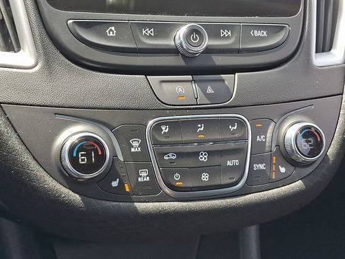 Used 2024 Chevrolet Malibu LT w/ Sport Edition FWD image 15