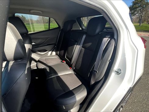 Used 2018 Buick Encore Preferred image 18