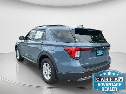 Used 2025 Ford Explorer Active w/ Active Comfort Package RWD image 8