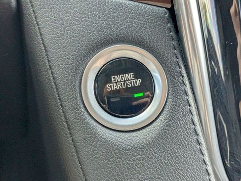 Used 2020 Cadillac Escalade Premium Luxury AWD/4WD image 20