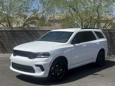 Used 2025 Dodge Durango GT w/ Blacktop Package AWD/4WD image 1