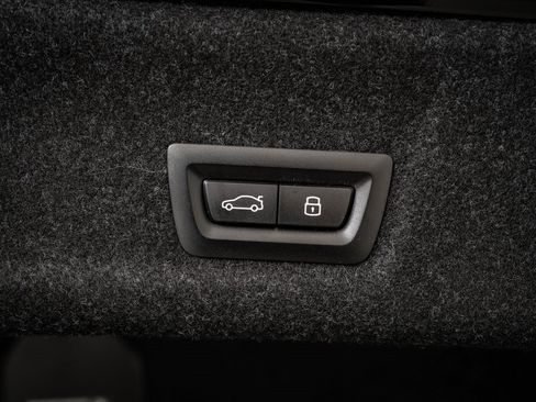 Used 2025 BMW 330i xDrive Sedan image 18