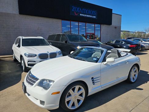 Used 2006 Chrysler Crossfire Limited image 11
