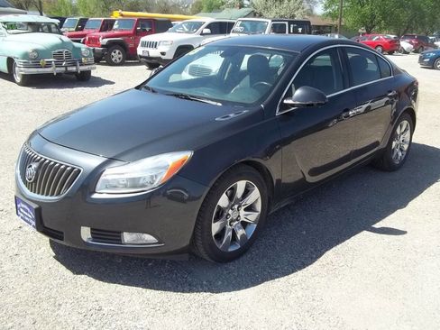 Used 2013 Buick Regal Premium FWD image 3