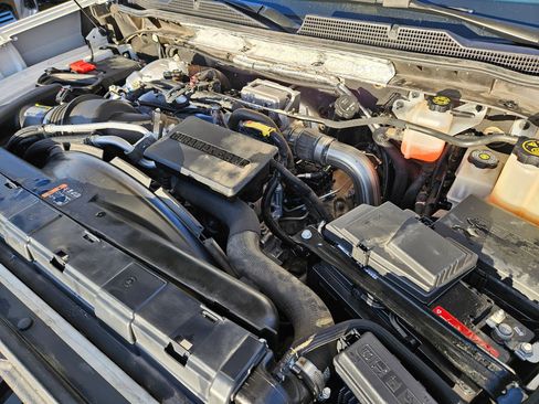 Used 2020 Chevrolet Silverado 3500 LTZ w/ LTZ Premium Package image 35