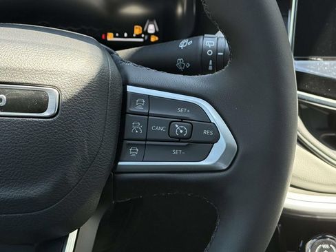 New 2026 Jeep Compass Limited w/ Sun, Sound & Navigation Group AWD/4WD image 20