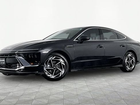 Used 2026 Hyundai Sonata SEL FWD image 1