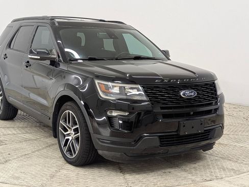 Used 2018 Ford Explorer Sport w/ Equipment Group 401A image 7