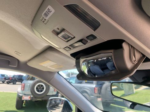 Used 2023 Toyota Highlander LE image 21