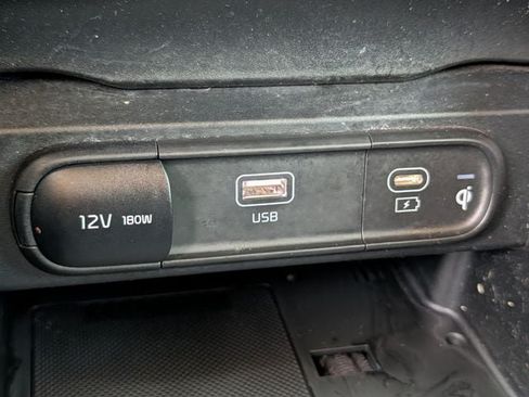 Used 2024 Kia Telluride S w/ S Sunroof Package FWD image 18