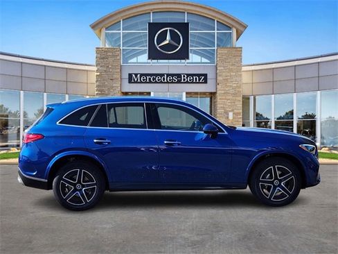 New 2026 Mercedes-Benz GLC 300 4MATIC image 5