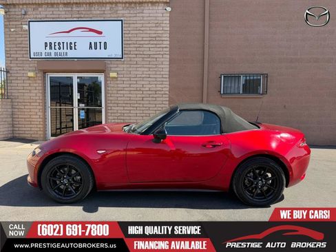 Used 2020 MAZDA MX-5 Miata Sport RWD image 2