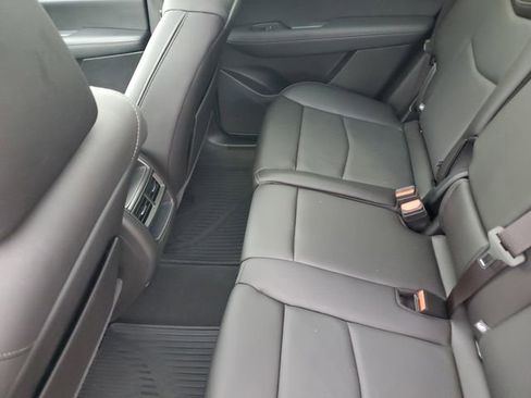 Certified 2024 Cadillac XT5 Sportv image 30