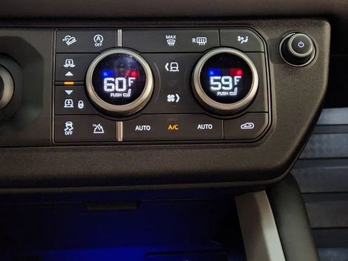Used 2025 Land Rover Defender 110 X image 18