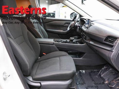 Used 2024 Nissan Rogue S AWD/4WD image 25