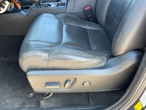 Used 2014 Toyota Tundra SR5 w/ SR5 Upgrade Package AWD/4WD image 23