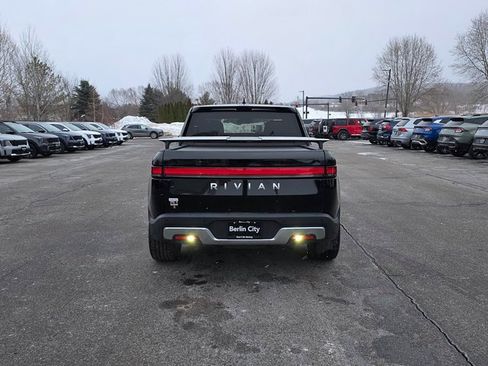 Used 2022 Rivian R1T Adventure image 7