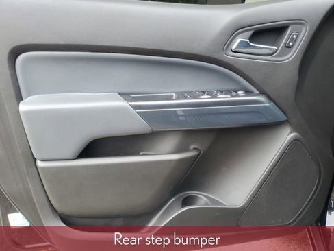 Used 2016 Chevrolet Colorado Z71 image 11