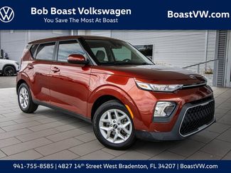 Used 2020 Kia Soul S image 1