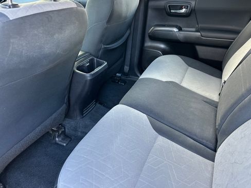 Used 2021 Toyota Tacoma TRD Off-Road w/ Technology Package image 14