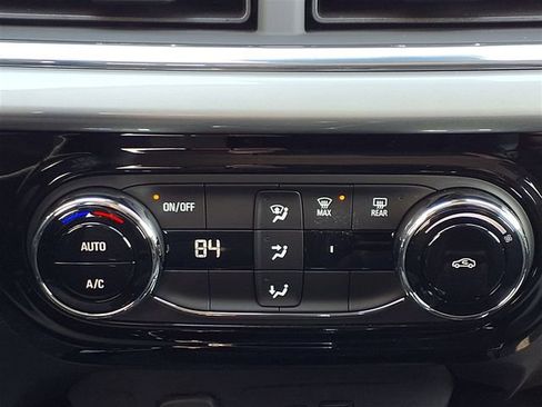 New 2026 Chevrolet Trax LT image 8