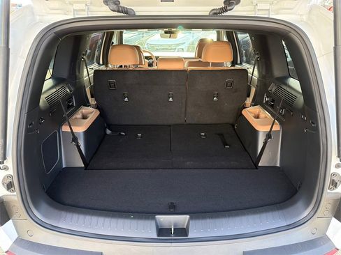 Used 2024 Hyundai Santa Fe Limited image 18