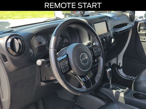 Used 2017 Jeep Wrangler Unlimited Sahara AWD/4WD image 16