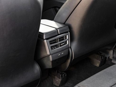 Used 2018 Tesla Model X 75D image 42