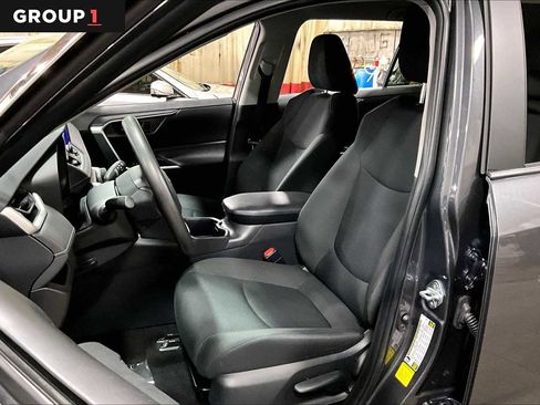 Certified 2025 Toyota RAV4 LE image 8