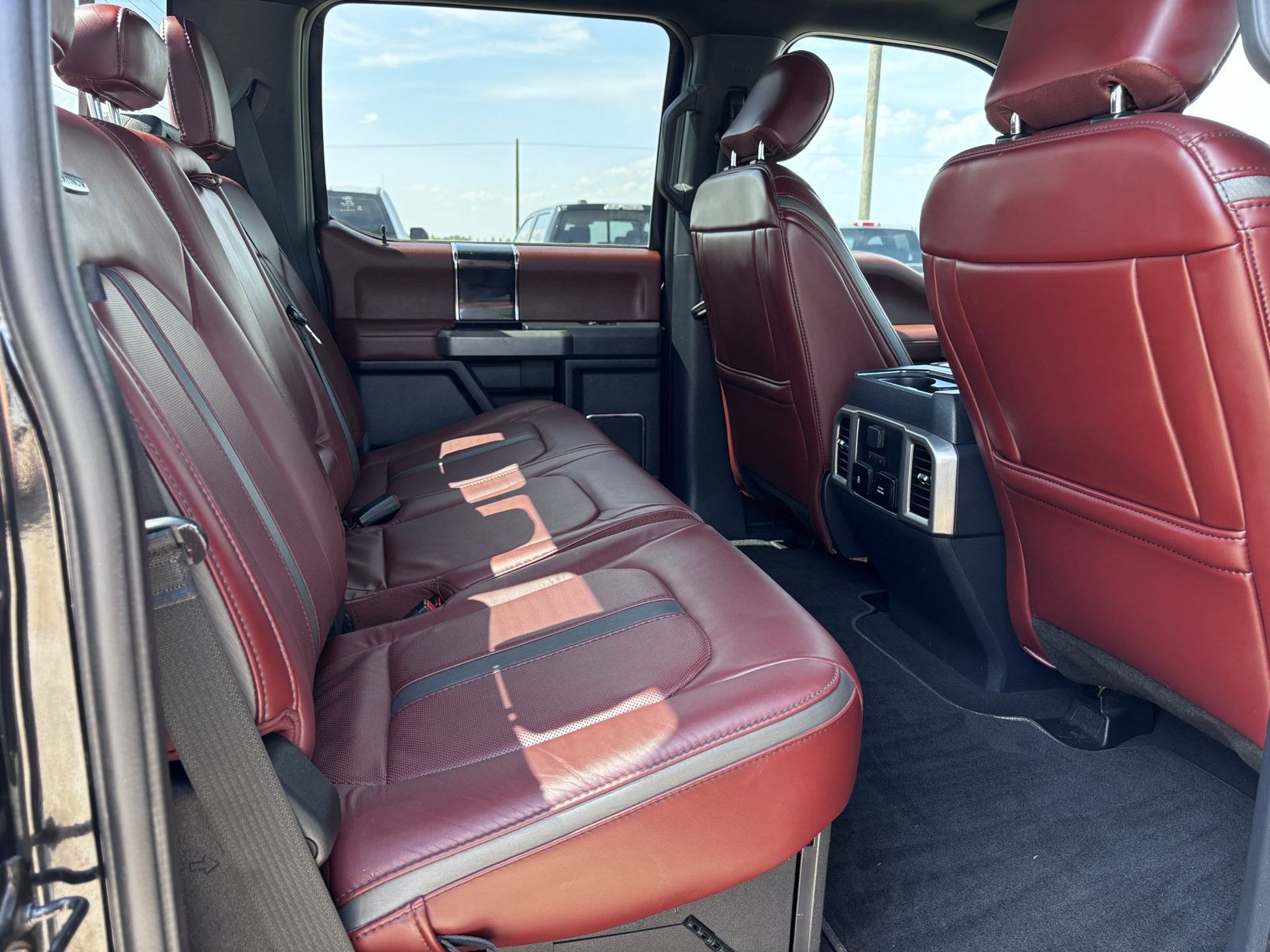 Used 2022 Ford F350 Platinum AWD/4WD image 21