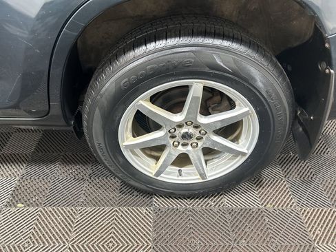 Used 2011 Toyota RAV4 4WD image 30