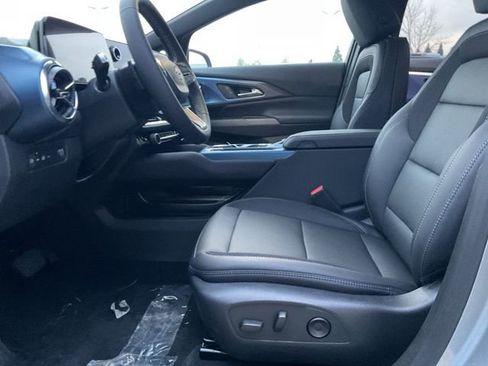 New 2026 Chevrolet Equinox EV LT image 11